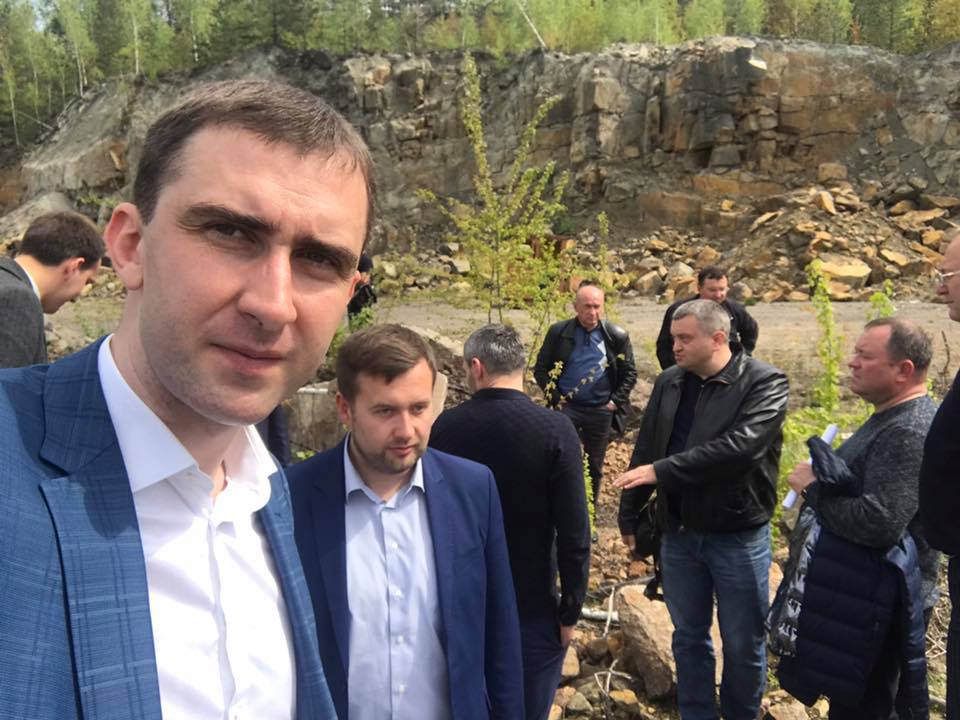 Торік депутати облради виїздили до Клесова подивитися, чи у гранітних кар'єрах немає бурштину