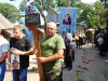 Десятки людей зі сльозами на очах ховали на Рівненщині героя (ФОТО)