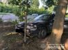На Рівненщині авто врізалося у дерево, минаючи вантажівку (ФОТО)