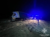 У Рівненському районі вантажівка застрягла в снігу 