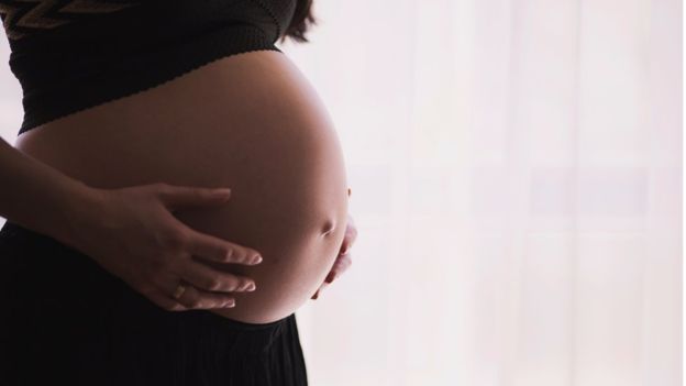 «Дихати не можу взагалі»: мама померлої від COVID вагітної опублікувала переписку