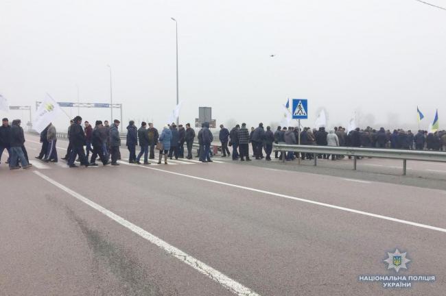 На Рівненщині перекрили автодорогу «Київ-Чоп»