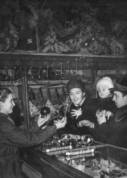 У магазині Дитячий світ