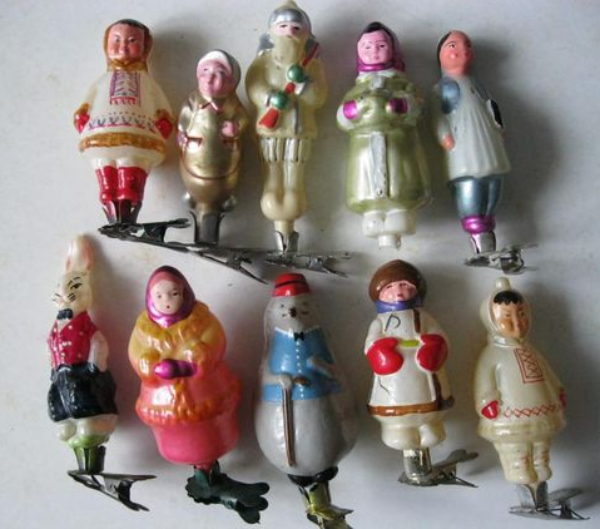 Ялинкові прикраси були скляні і виготовлялися вручну