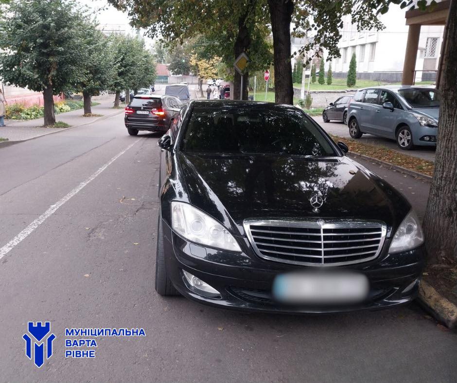 Більше тисячі водіїв оштрафували в Рівному за тиждень