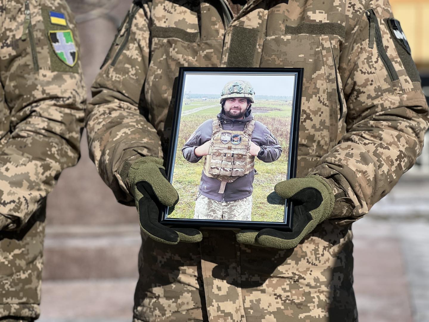 На майдані Незалежності в Рівному попрощалися з двома воїнами