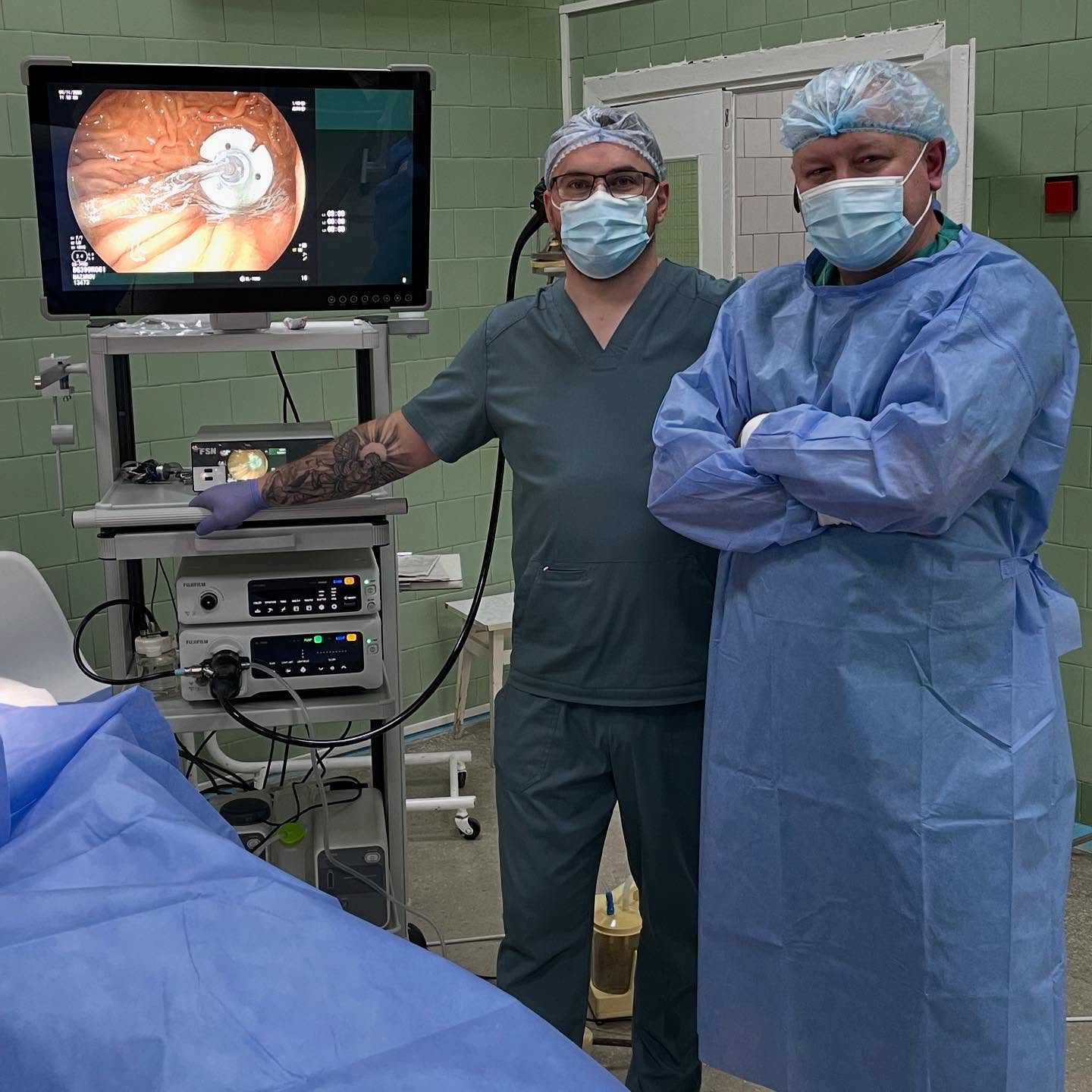 Рівненські лікарі провели унікальну в регіоні операцію для дитини