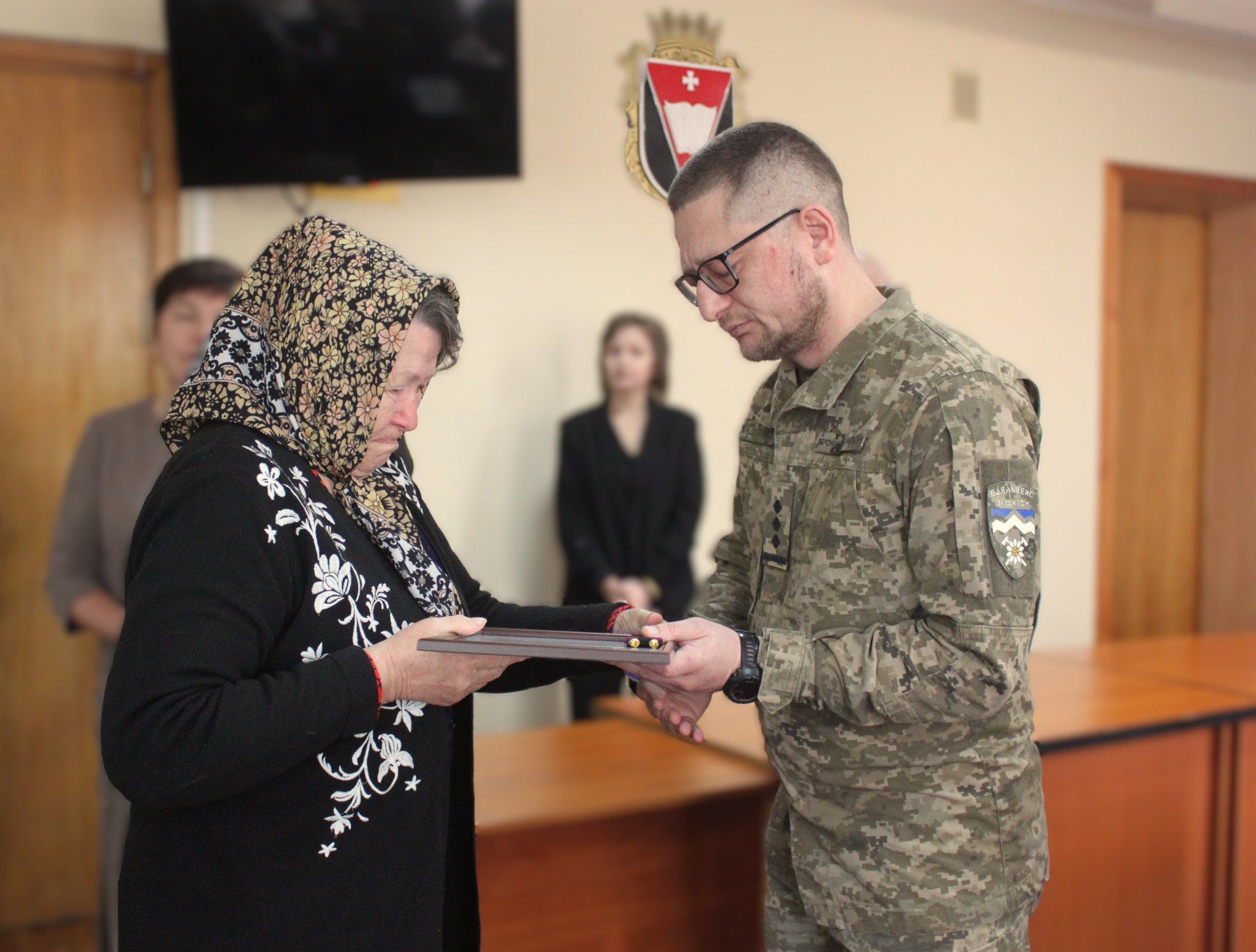 Більше десяти сімей полеглих воїнів з Рівненщини отримали державні нагороди
