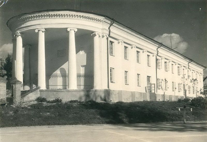 Колишня князівська оранжерея Фото Адама Лєнкєвіча