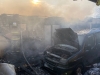 Біля Рівного була чимала пожежа — згоріли авто та будівля (ФОТО)