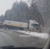 На Рівненщині вантажівка злетіла з траси