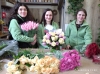Квіткарки з Костополя запровадили цінник «Скільки не шкода!», щоб допомогти військовикам