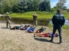 Двоє чоловіків з Рівненщини хотіли втекти до Угорщини, однак лежать - обличчям в землю