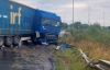 На Рівненщині через калюжу розбилася вантажівка (ФОТО)