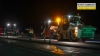 Навіть вночі асфальтують дорогу біля Дубровиці (ФОТО)