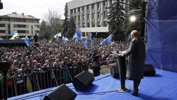 Ніхто в Україні не отримуватиме менше 4425 гривень, – Юлія Тимошенко