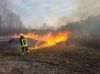 Палії сухої трави спровокували дві пожежі на Рівненщині