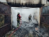 Пожежа на Поліссі: вогонь з гаража перекинувся на домівку