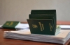 Працівник ТЦК стверджує, що випадково трьом чоловікам з Рівненщини дозволив їхати за кордон