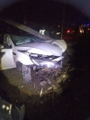 П’яний водій у Рівному розбив свій автомобіль, влетівши у стовп 