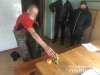 Револьвер, окуляри, дві банки меду – затримали крадія на Рівненщині