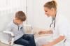 Рівненська лікарка: без довідки профогляду дитина не може бути допущена до уроків фізкультури