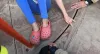 Рятувальники звільнили руку дівчинки з гойдалки (ВІДЕО)
