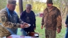 Ситий воїн - сильний воїн: військовики з Дубенщини нагодували відомого гастроблогера України армійським обідом (ВІДЕО)