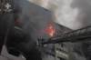 У Києві після «прильоту» горить багатоповерхівка (ФОТО)