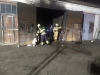 У Сарнах була пожежа в гаражі — надзвичайники рятували авто 