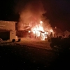 У нічній пожежі в Млинові вщент згорів Mercedes 