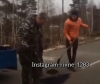 У селі на Рівненщині люди своїм коштом ремонтують дорогу (ВІДЕО)