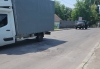 Вантажівки проїжджають — хати «підлітають»