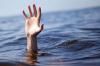 Жінка впала з мосту у річку Горинь, але втопитись їй не дали лікар та рятувальник 