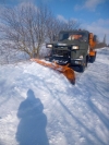 Зима не відступає: на Рівненщині усю ніч чистили дороги від снігу та ожеледі