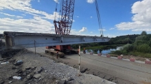 Міст на «варшавці»: запевняють — якщо не заважати ремонту, то завершать в березні