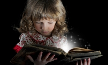 Обласна «молодіжка» оголосила благодійну акцію «Подаруй дитині книгу»