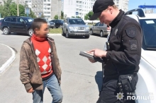 Поліцейські повернули додому юного мандрівника з Рівненщини, який самотужки подолав понад 25 кілометрів