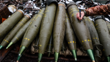 Ухвалять великий план, щоб наситити Україну боєприпасами