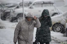 Жителів Рівненщини попереджають про сильний вітер і мокрий сніг