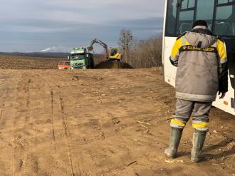 Під час будівництва об`їзної дороги на Рівненщині виникла загроза для дорожників