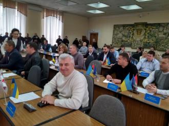 Депутати Рівного звернулись до Зеленського, щоб той не приймав капітуляцію