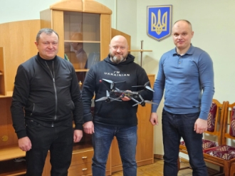 Десятидюймовий  FPV- дрон рівненські аудитори придбали для військовиків