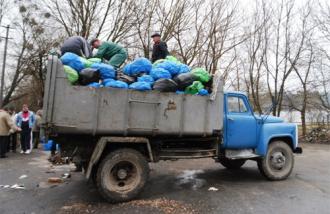 Домоглися зниження тарифів на вивезення сміття 