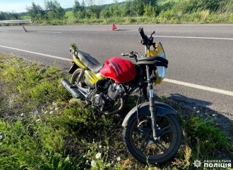 ДТП на Рівненщині: водій упав з мотоцикла, а в дитини-пасажира - переломи