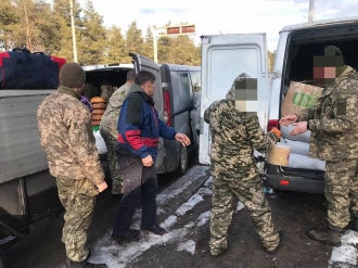 Дубенські волонтери підтримують військових на Сході