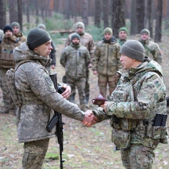 Дві доби під ворожим вогнем воїн з Рівненщини з побратимом виносив тіло загиблого командира