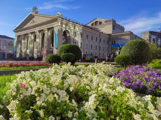 Квіткове Рівне: у мережі поділилися яскравими фото міста