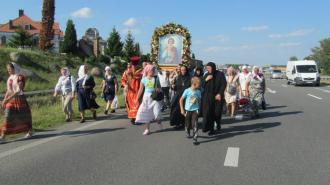 Монахи з Рівного нестимуть ікону 120 кілометрів