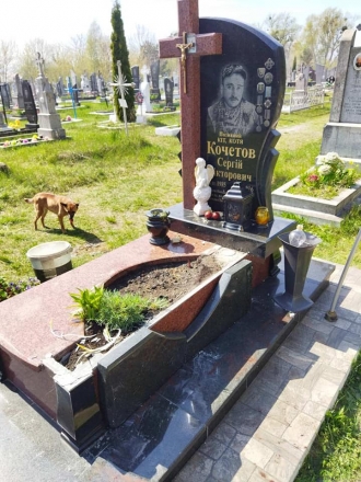 На Дубенщині пошкодили пам’ятник загиблому АТОвцю (ВІДЕО)